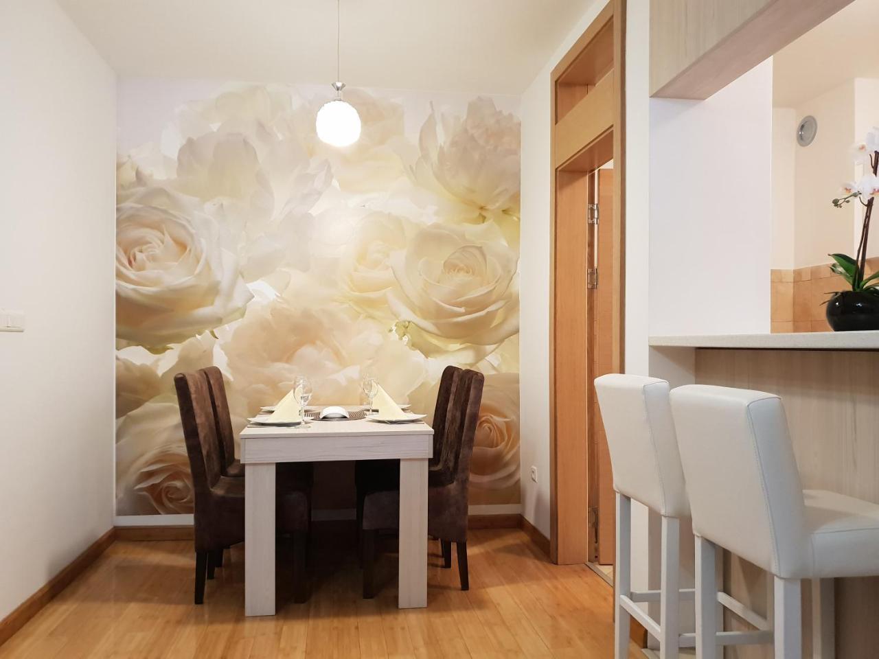 Apartman Kej Free Parking 크랄레보 외부 사진
